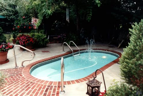 Our property offers you everything! Fiberglass Pool Guyz | The Fort Meyers - A Classic, Oval ...