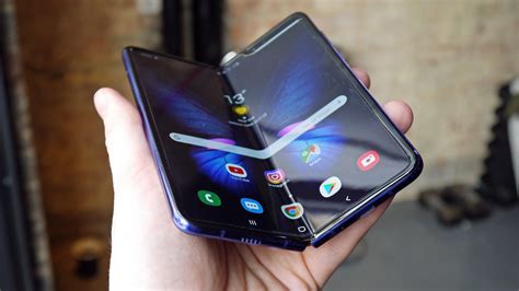 Với Galaxy Fold Samsung đang Muốn độc Chiếm Phân Khúc Smartphone Siêu Cao Cấp