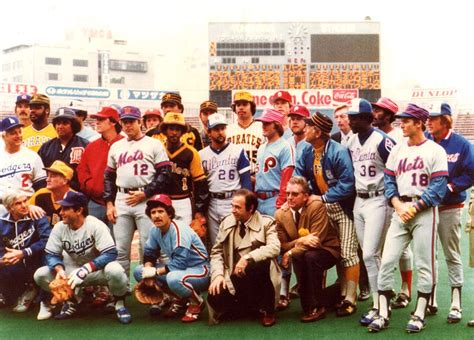 1976 Mlb All Stars In Japan Baseball Photos Baseball Cards Pillbox
