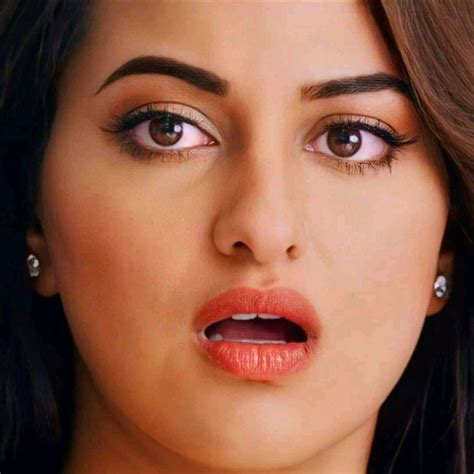 Beautiful Lips Beautiful Bollywood Actress Beautiful Indian Actress Girls Lip Gloss Bolly
