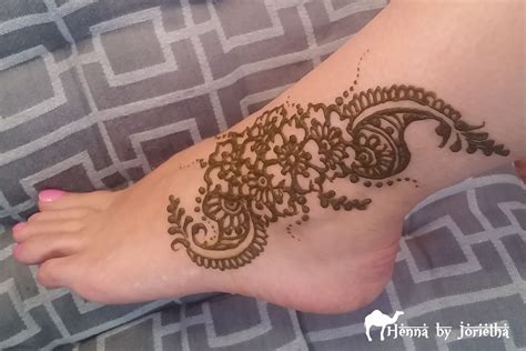 Floral Henna Ankle