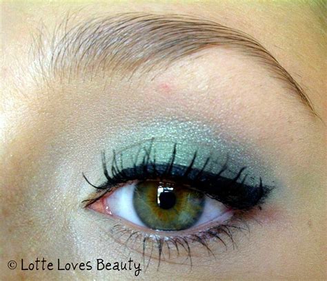Because it makes my photos way much better!!! About Beauty and Fashion | 10 Foto Make-up tips