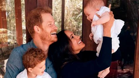 Los Hijos De Meghan Markle Y Príncipe Harry Ya Son Príncipe Y Princesa