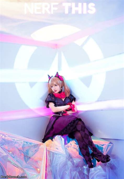 12 Cute Cosplay Picture Of Black Cat Dva From Overwatch