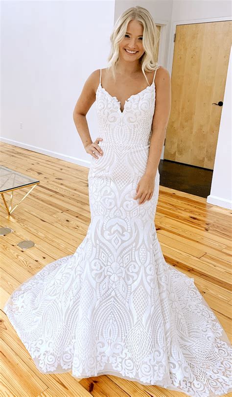 Blush By Hayley Paige West Sample Wedding Dress Save Stillwhite