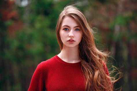 2560x1707 Blue Eyes Woman Long Hair Face Redhead Girl Model Wallpaper Coolwallpapersme