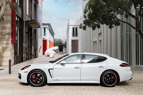PORSCHE Panamera GTS (970) specs & photos - 2013, 2014, 2015, 2016