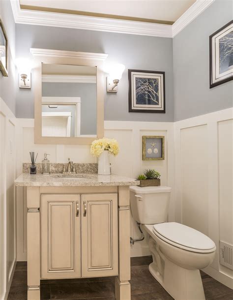 The guest bath is one room that does not see a lot of use. Beautiful Small Guest Bathroom Ideas | Guest bathroom small