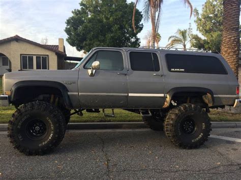 Pin By Rickleo On Lifted Squarebodyz Chevy Suburban Lifted Chevy
