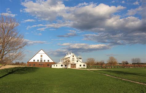 Soulful Prairies Farm In Illinois Is Best Place To Spend An Autumn Day