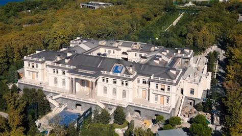 He grew up with his family in a communal apartment, attending the local grammar and high. Putin's childhood judo partner claims to own £1bn palace ...