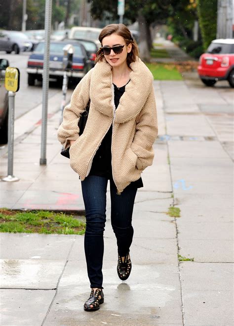 Lily Collins Street Style Out In La January 2015 Celebmafia