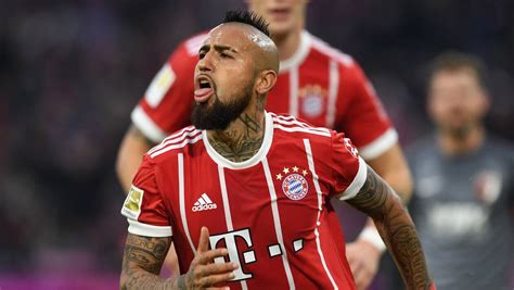 Select from premium arturo vidal of the highest quality. Les chiffres de l'opération Arturo Vidal - FC Barcelone ...