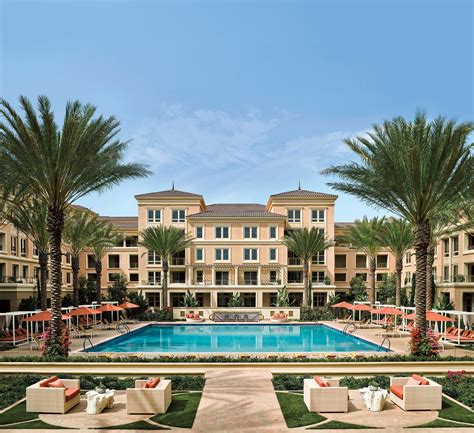 Villas Fashion Island in Newport Beach