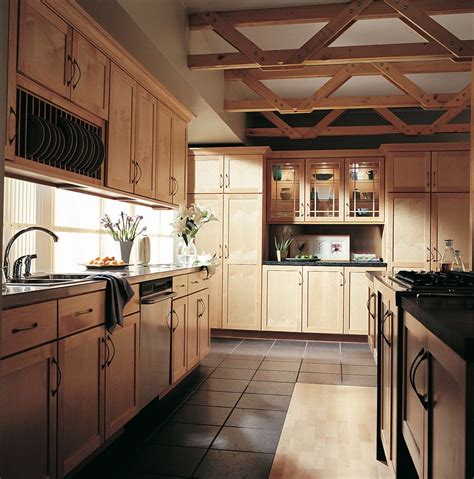 Here are some of our favorite paint colors to go with maple cabinets. Rustic Maple Kitchen Cabinets - Loccie Better Homes ...