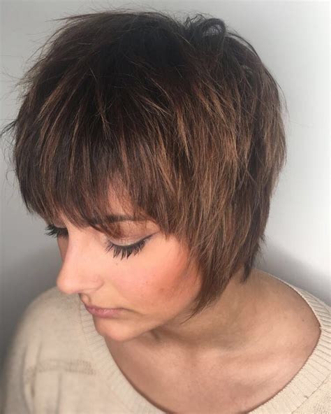 59 Short Shag Haircuts Women Are Getting In 2024 Short Choppy Hair