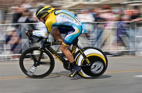 The Hidden Face Of Performance The End Of An Era Lance Armstrong