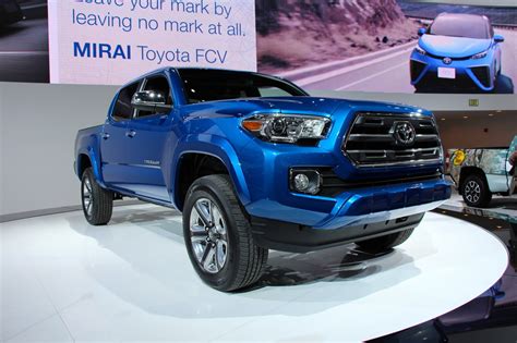 Old toyota pickup truck review. Toyota Tacoma (2015) : un pick-up pour les Etats-Unis ...