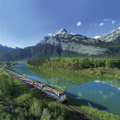 Traversez Louest Canadien En Train à Bord Du Rocky Mountaineer Guide