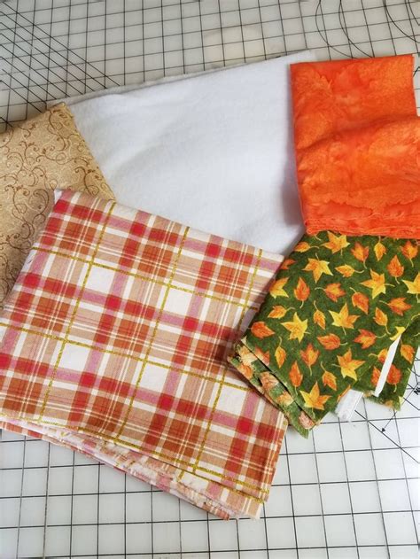 DIY Homemade Placemat | Quilted table runners patterns, Sewing blogs