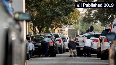 philadelphia shooting suspect surrenders after standoff the new york times