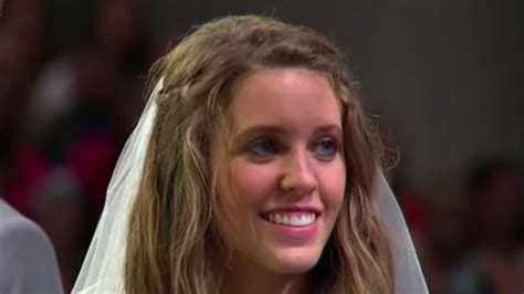 Michelle duggar's mother of the bride dresses. Where is Jill Duggar from Counting On?