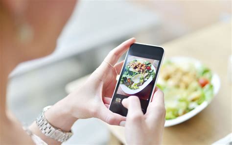 How to take food photos for restaurant menu: Google wants to help you post food photos on Maps