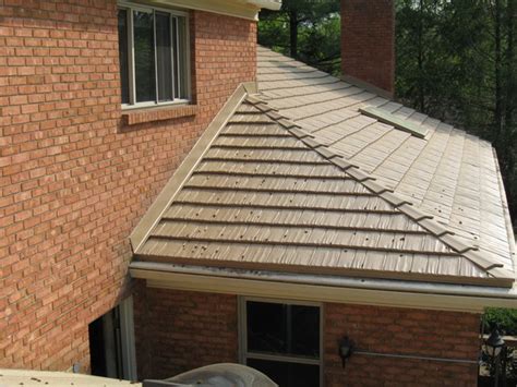Replacing an old roof - www.scliving.coop