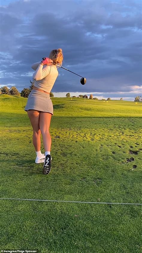 World S Sexiest Golfer Paige Spiranac Says She S Shared Her Cleavage