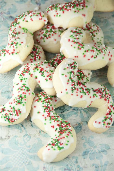 These cookies don't take much effort to make in terms of ingredients or process of making. Italian Anisette Cookies | Wishes and Dishes