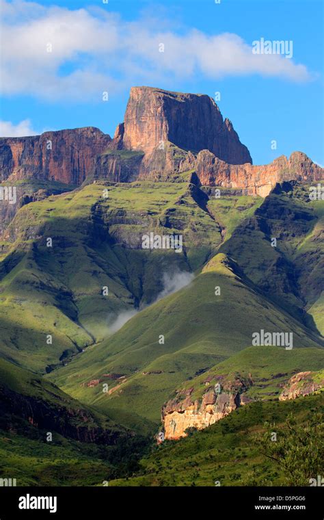 Sentinal Peak In The Amphitheater Of The Drakensberg Mountains Royal