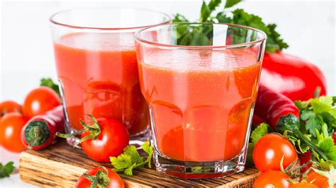 Tomato Chilli Juice Warming Juice Recipe Raw Blend