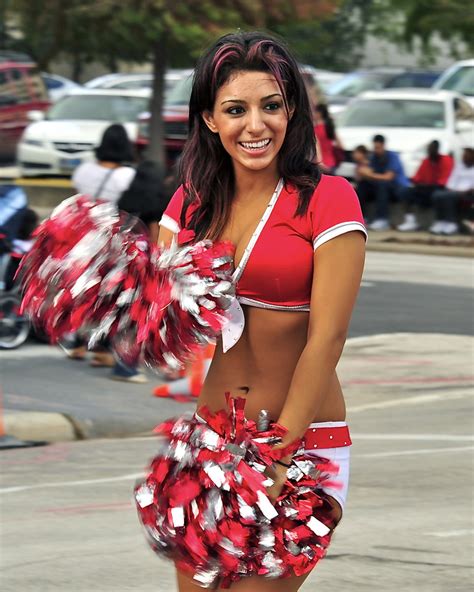 Pro Cheerleader Heaven Houston Rockets Cheerleaders At A Parade