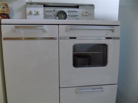 I have a 16 year old kenmore stove and my oven is not working as well. Vintage Late 1950's Kenmore Electric Stove for Sale in ...