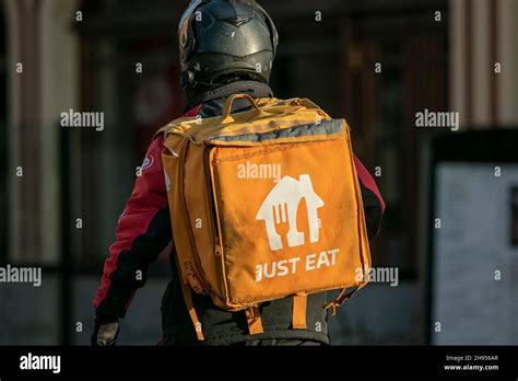 A Just Eat Food Delivery Cyclist Stock Photo Alamy