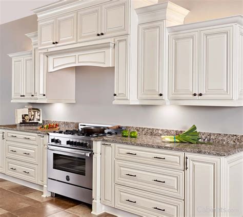 99 White Cabinets With Chocolate Glaze Kitchen Decorating Ideas