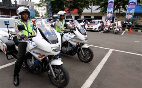 .cara gambar kendaraan, cara menggambar polisi, cara gambar polisi #caramenggambar #caramewarnai #gradasiwarna #oilpastel #polisi. Selamat HUT Polisi Lalu Lintas ke-59 : Okezone News