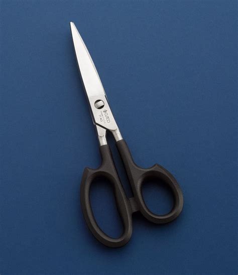 Cutco's knives are primarily sold through sales reps employed this guarantee only applies if you use the knives conventionally. Super Shears | Kitchen Shears by Cutco