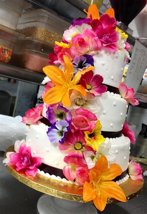 Babycakes Bake Shop Tropical Wedding Cake
