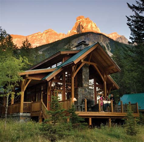 7 Comfy Mountain Cabins For Roughing It In Style Avenue Calgary