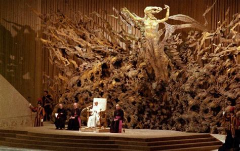 Popes Throne Room Certainly Inspires Wholeness Beauty And Love For God