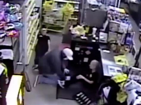 Deputies Searching For Armed Robber Who Tied Up Two Dollar General Employees In Lakeland