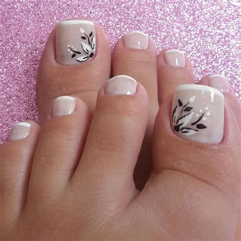 Decorar y realzalar la belleza Decorated Toenails Ideas | Manicura de uñas, Uñas pies ...