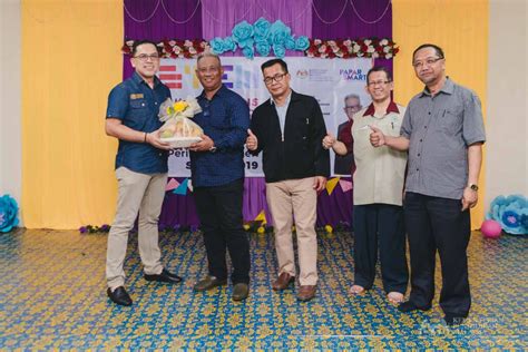 Pendidikan stem memberi tumpuan kepada cara untuk melaksanakan amalan terbaik untuk mengajar sains, teknologi, kejuruteraan dan matematik. Karnival Sains, Teknologi, Kejuruteraan dan Matematik ...