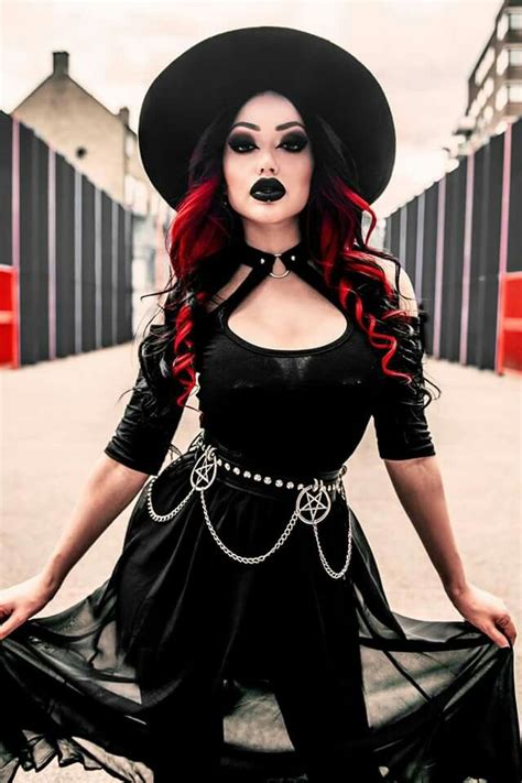 Pin On Lovely Goth Ladies