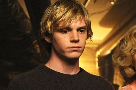 When his father's job was transferred, the family moved to grand blanc, michigan. Evan Peters Is Secretly In WandaVision