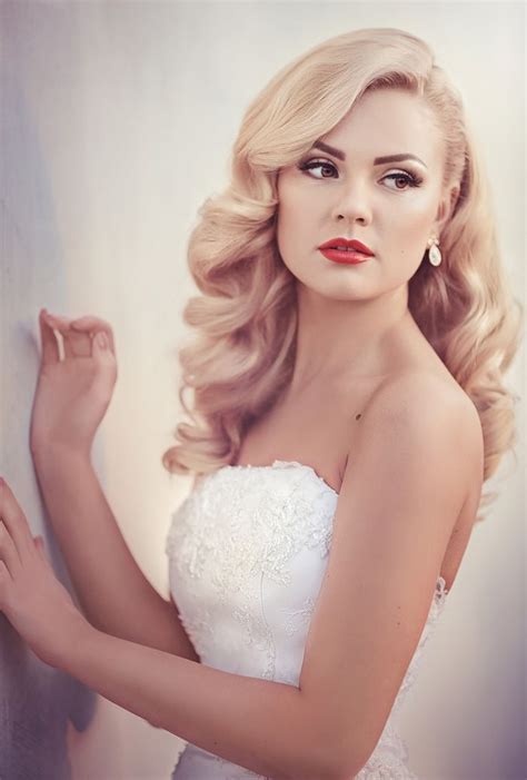 10 Wedding Day Hair And Make Up Looks For Every Wedding Theme Bride Hairstyles Glamorous