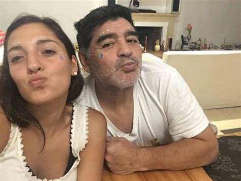 Quién Es Jana La Hija De Diego Maradona