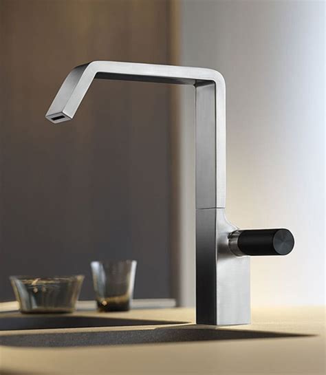 Are you shopping for a kitchen faucet in houston, tx? Elegant Faucets from Quadro - Ocean