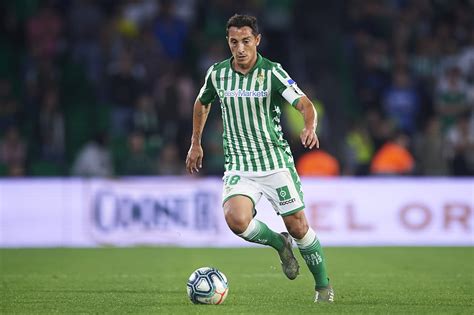 Andres Guardado Extends Contract With Real Betis Until 2022
